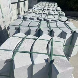 嘉峪关 芝麻灰弧形路沿石