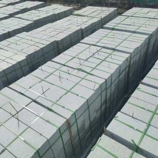 嘉峪关 芝麻白1.8公分火烧300*600地铺，清仓大甩卖
