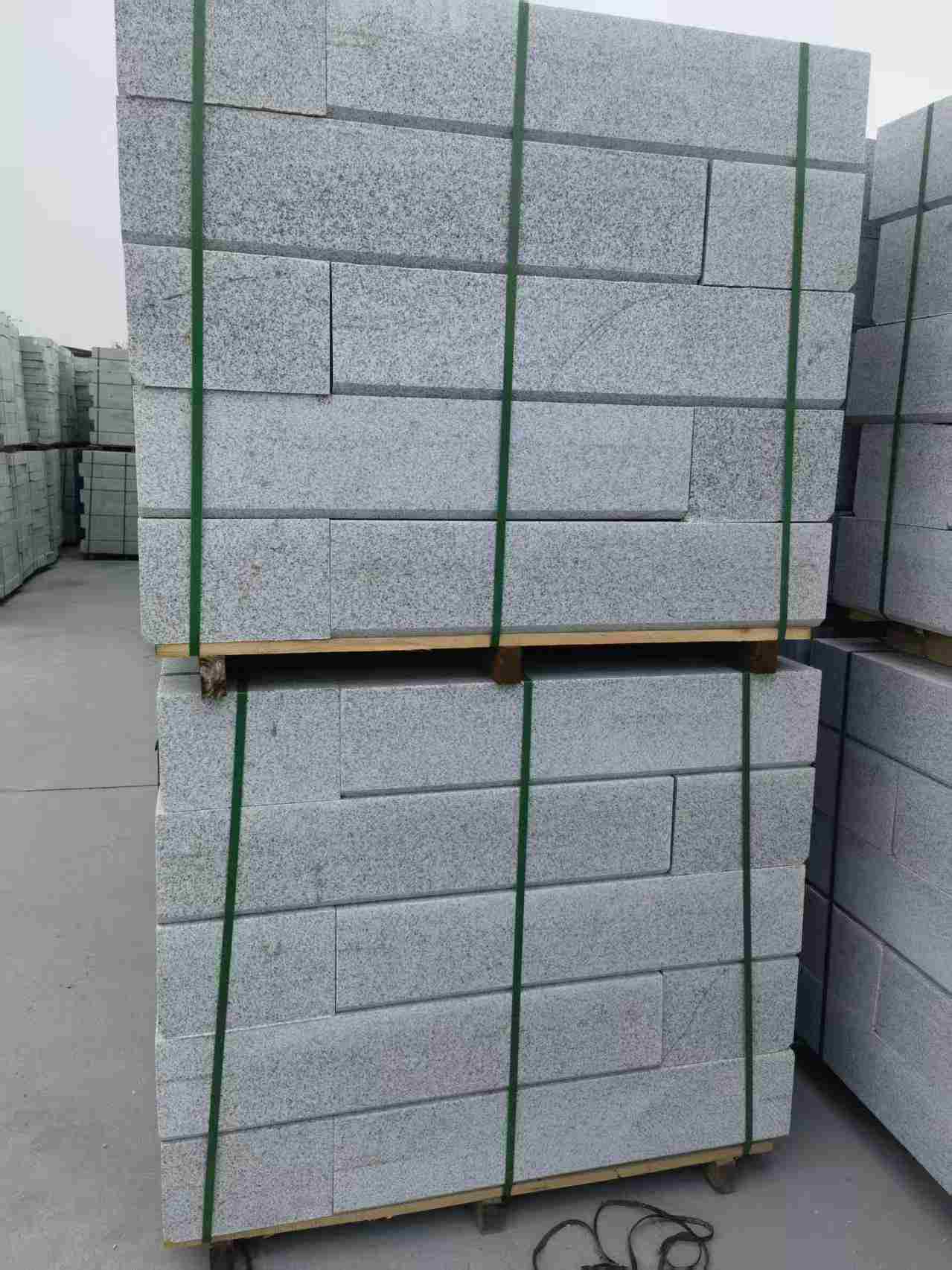 嘉峪关芝麻白路沿石