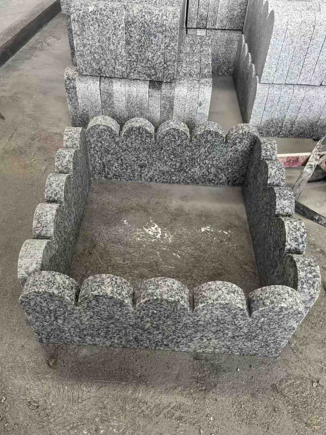 嘉峪关 花边石、花坛围栏石、花池界石、菜园栅栏石、镶边石、波浪状界石介绍