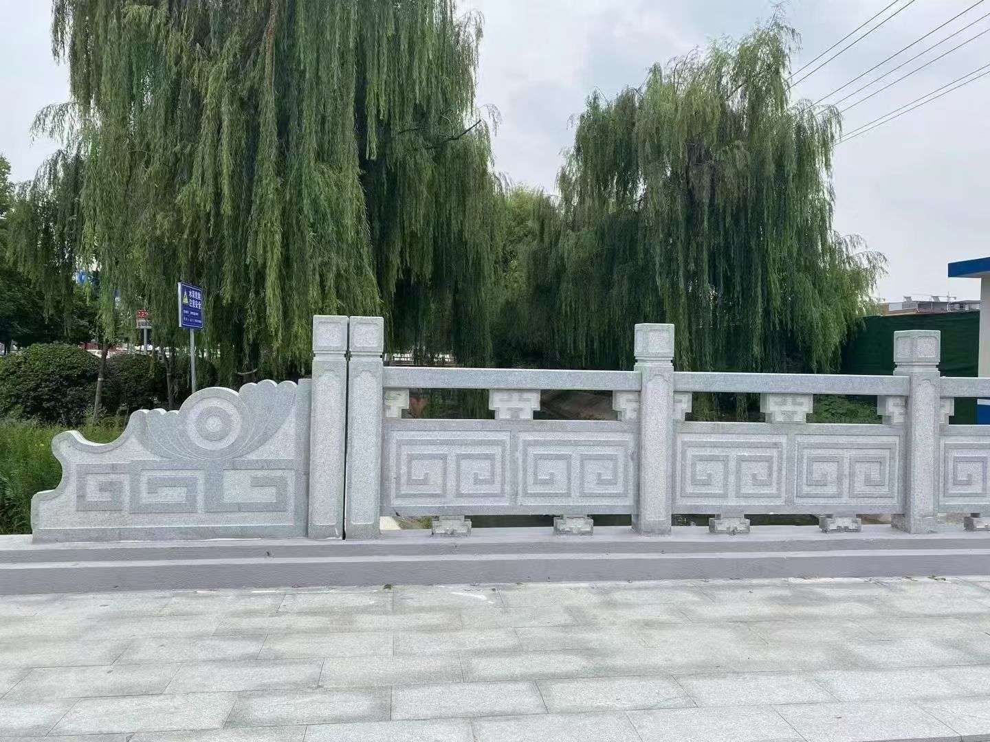 嘉峪关 芝麻灰桥栏杆、河道栏杆安装效果