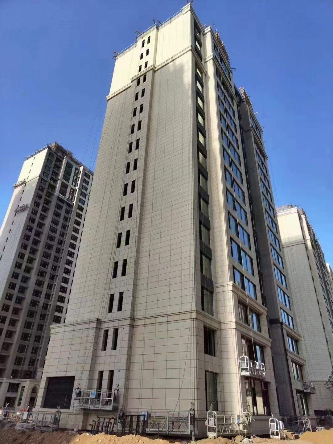 嘉峪关黄金麻高端小区，外墙干挂