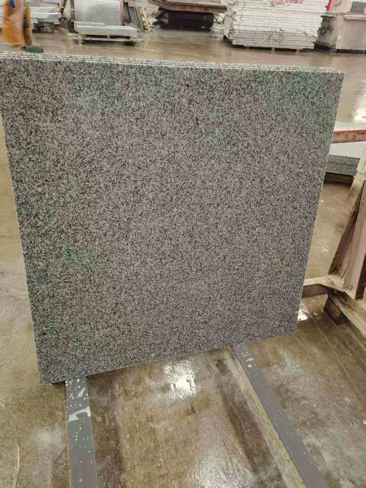 嘉峪关 芝麻白光面900*900，高地铁标准