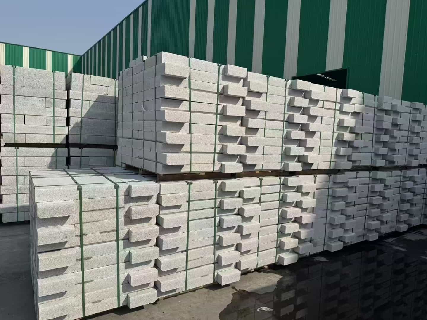 嘉峪关芝麻白路沿石