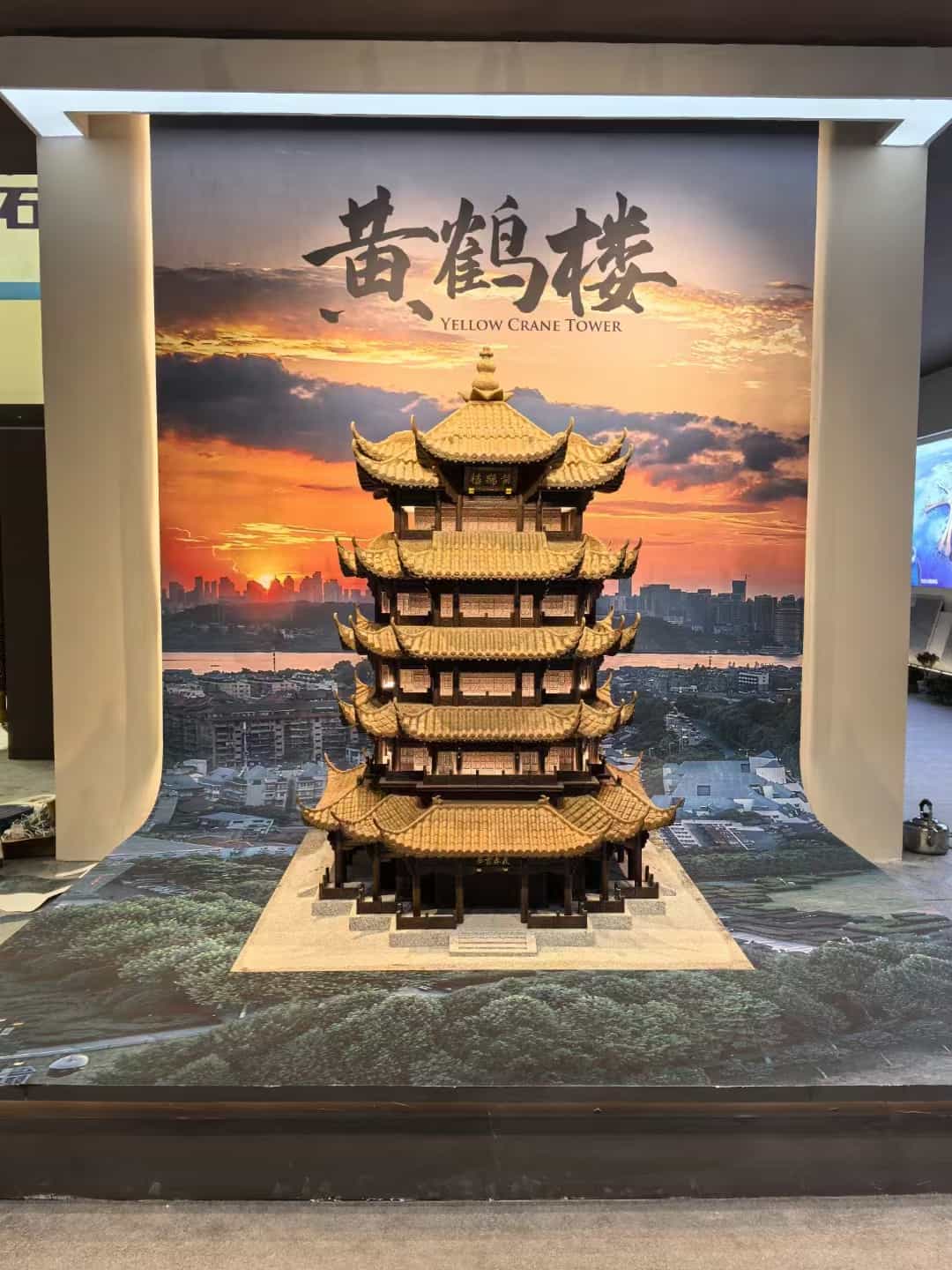 嘉峪关仿古石文创作品-黄鹤楼