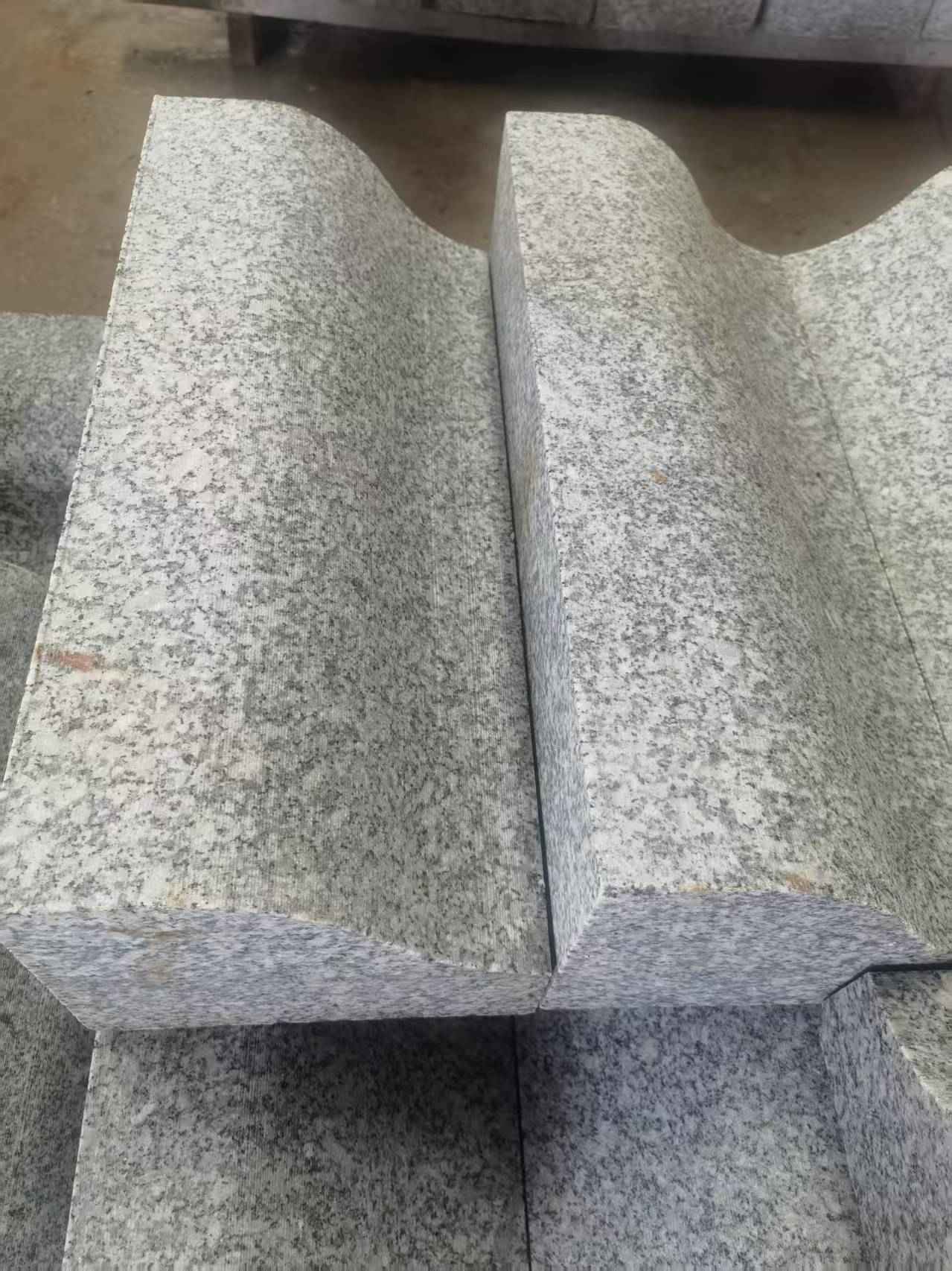 嘉峪关芙蓉白S型拉丝面路沿石