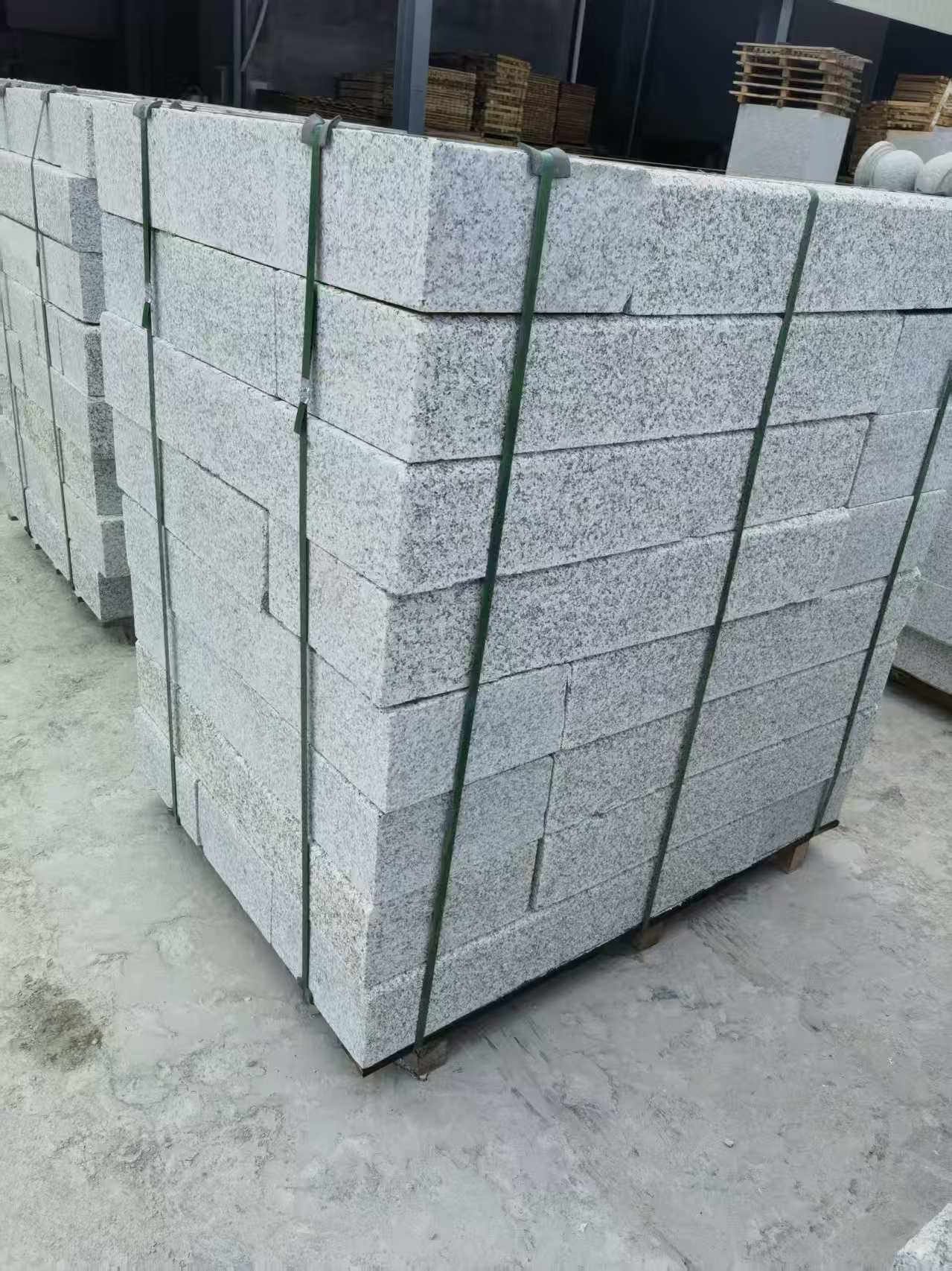 嘉峪关 芙蓉白火烧两面路沿石