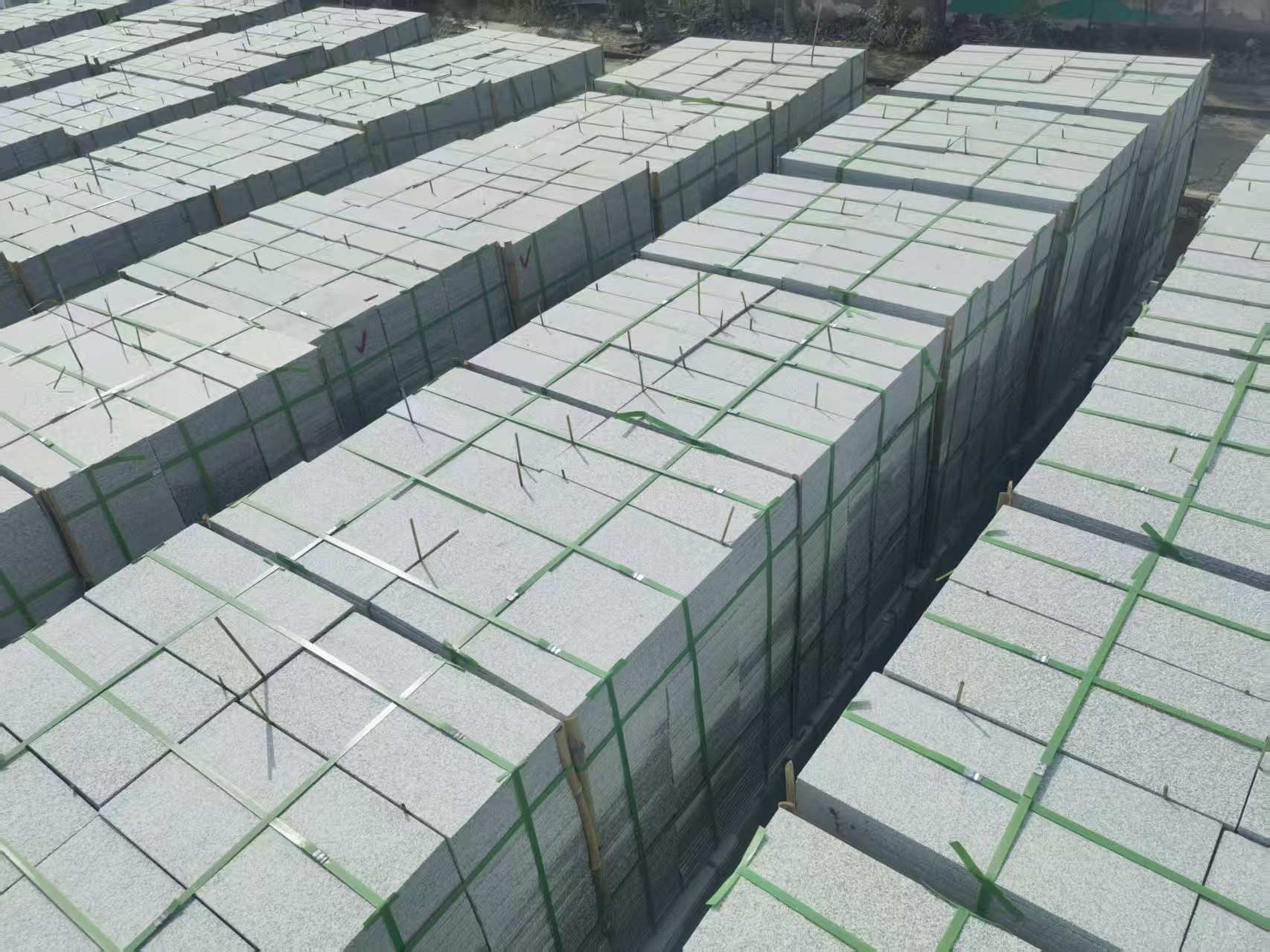 嘉峪关 芝麻白1.8公分火烧300*600地铺，清仓大甩卖